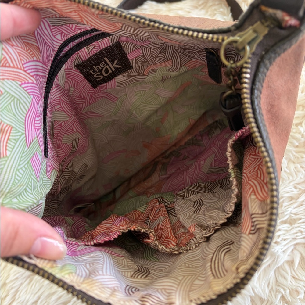 The Sak Brown and Black Leather Crossbody Bag - Picture 5 of 5